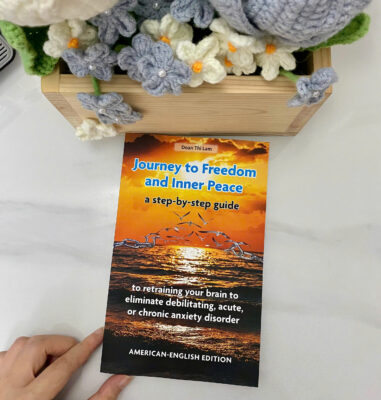 Book cover of Journey to Freedom and Inner Peace by Doan Thi Lam